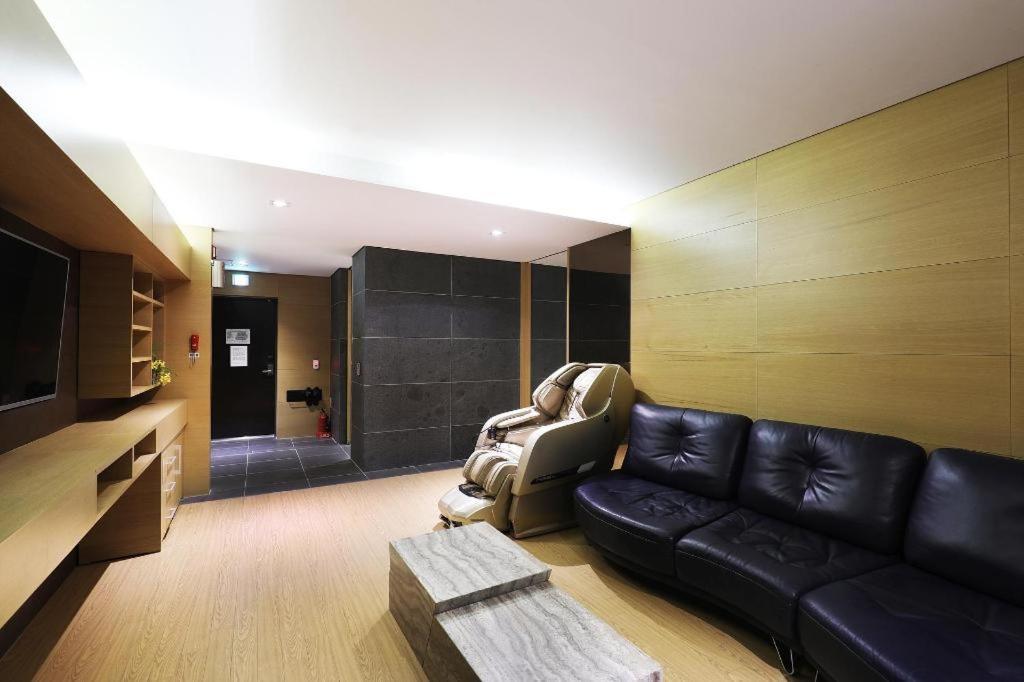 Business Design Hotel Luv Incheon Exterior foto