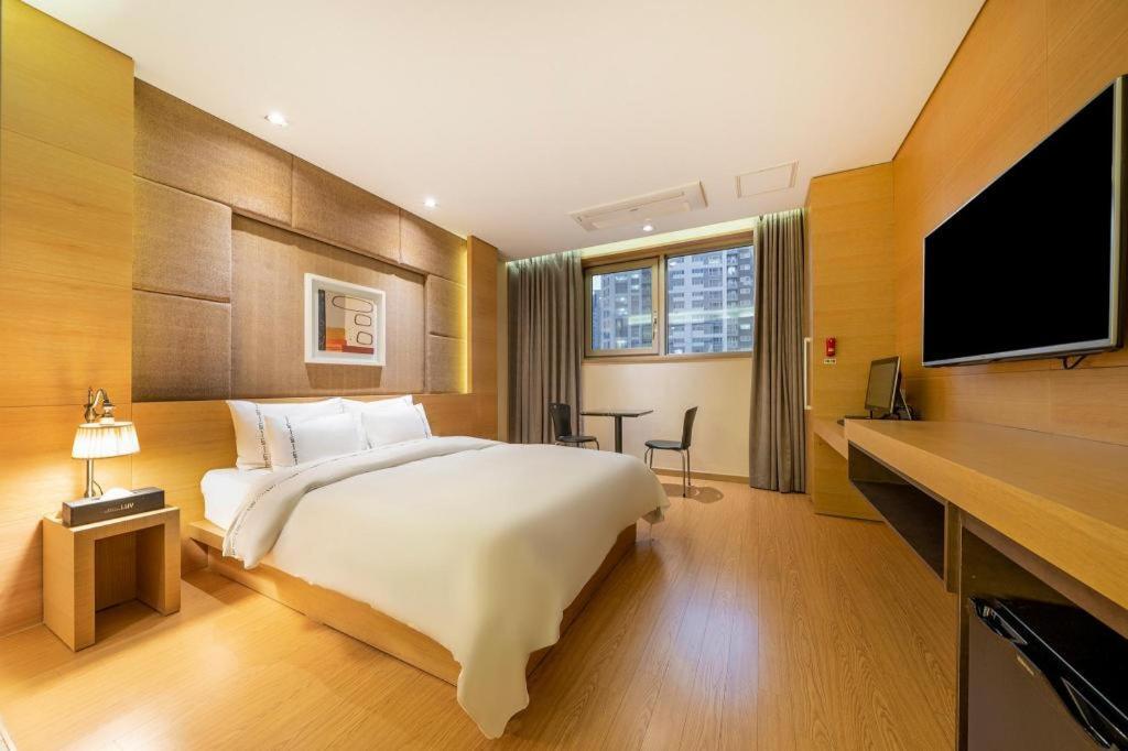 Business Design Hotel Luv Incheon Exterior foto