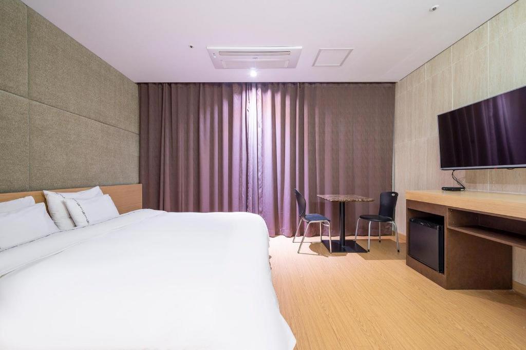 Business Design Hotel Luv Incheon Exterior foto