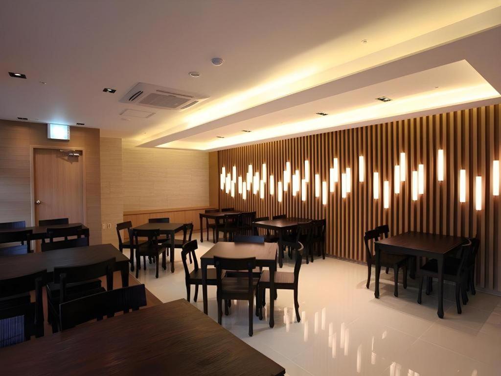 Business Design Hotel Luv Incheon Exterior foto